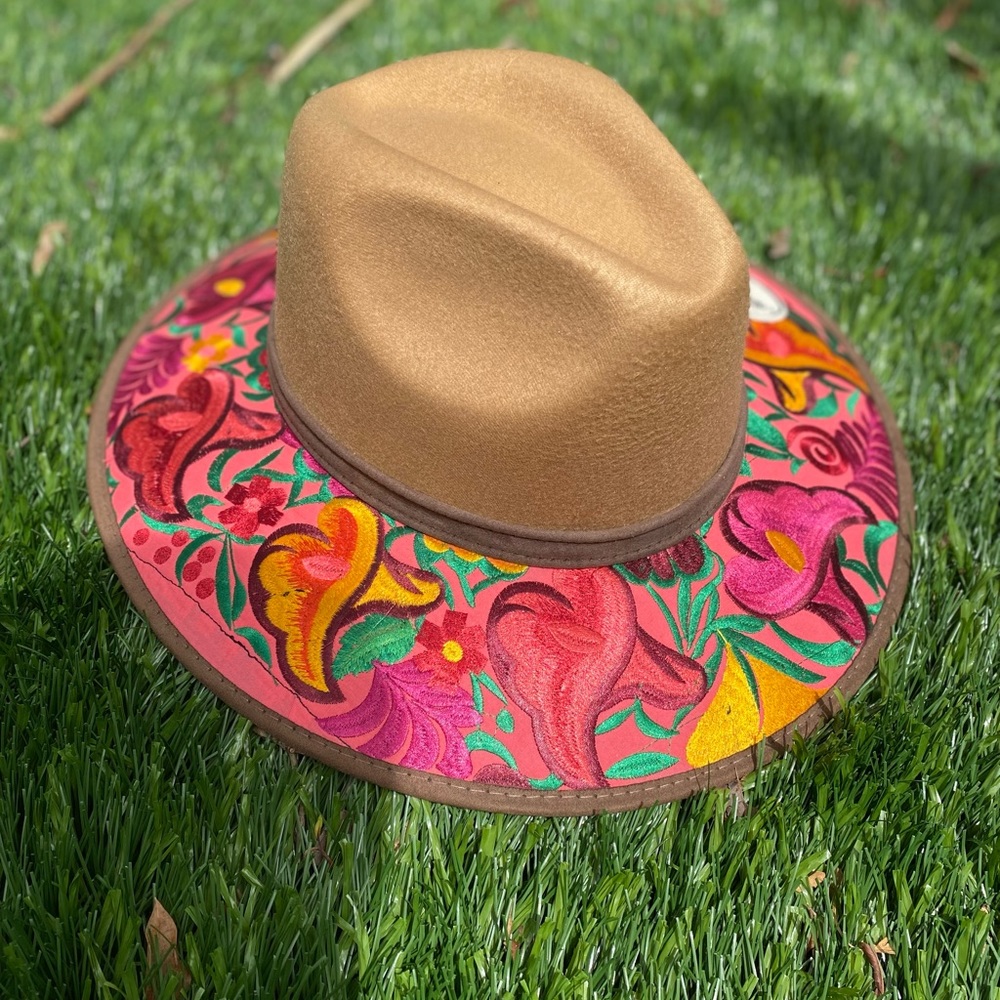 NWT- Embroidered hat from Mexico - Size M but will fit most heads